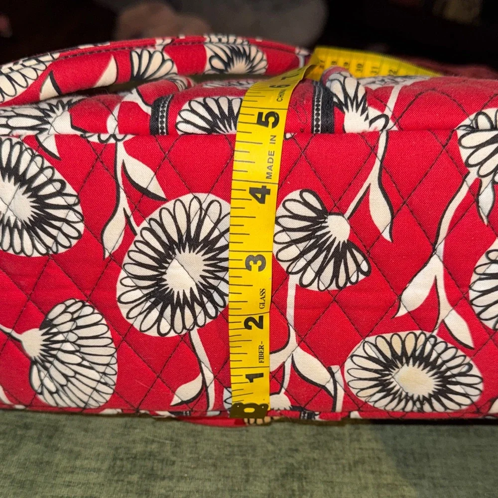 Vera Bradley Red and White Daisy Purse
